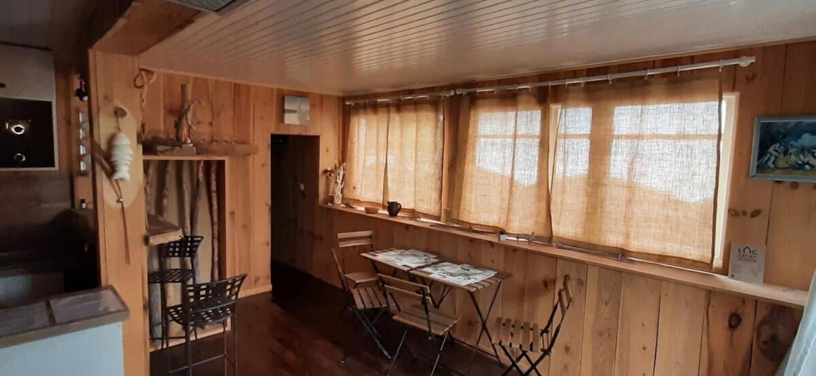 Chalet Avec Salon De Jardin