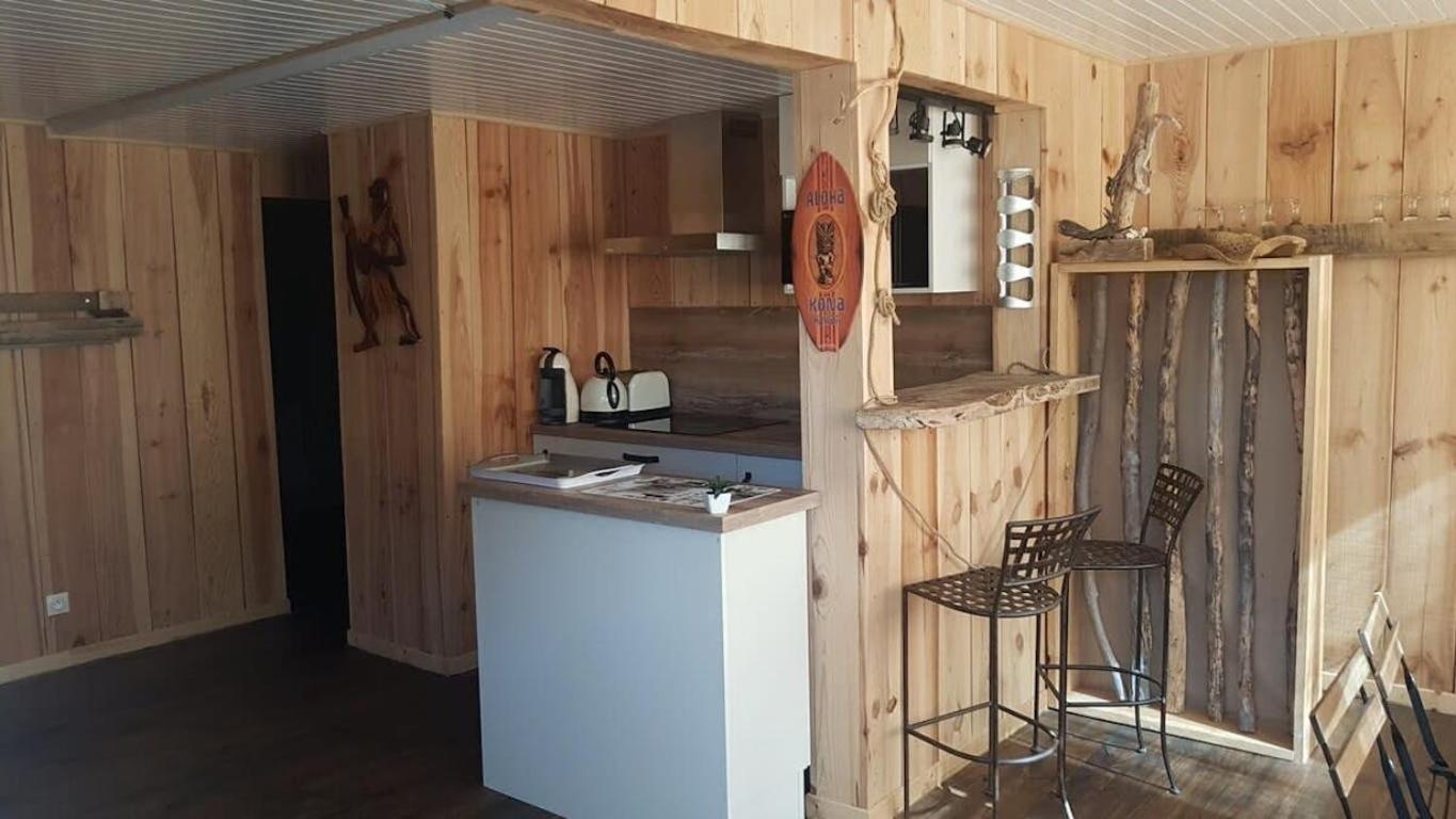 Chalet Avec Salon De Jardin *